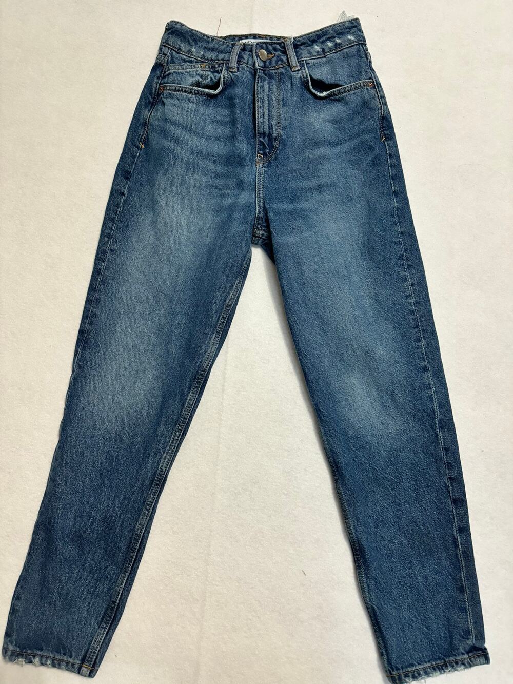 Zara High Wasted Straight Leg Ankle Jeans Size 4